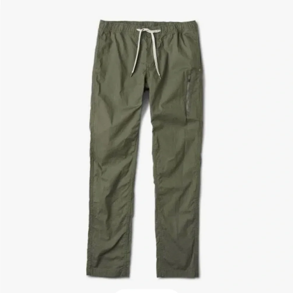 Vuori Men's Ripstop Climber Pants in Olive